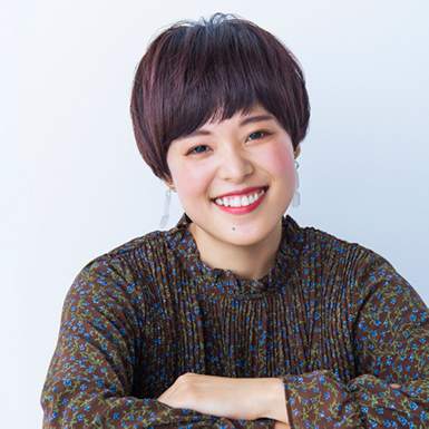 イルミナカラーブロッサムで黒髪卒業した看護師モデルのアフター