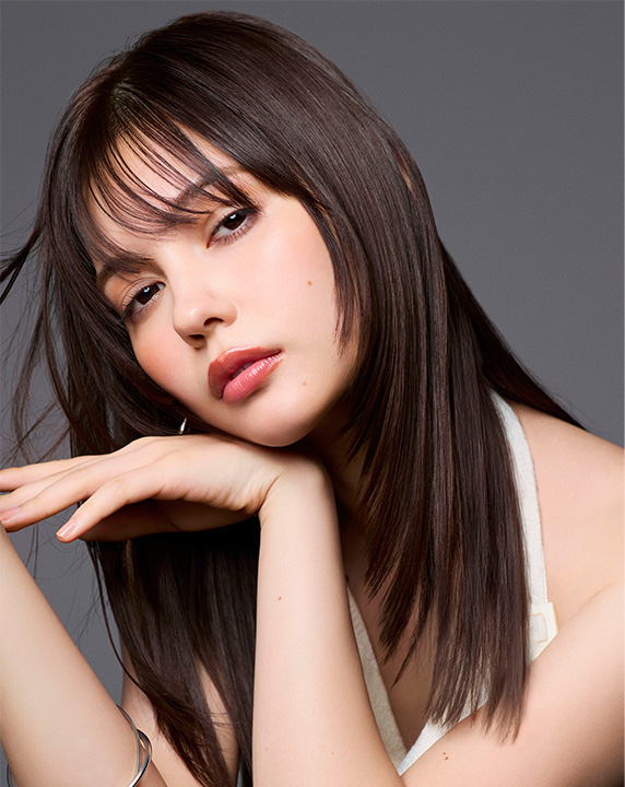 イルミナ新色アース　モデル画像